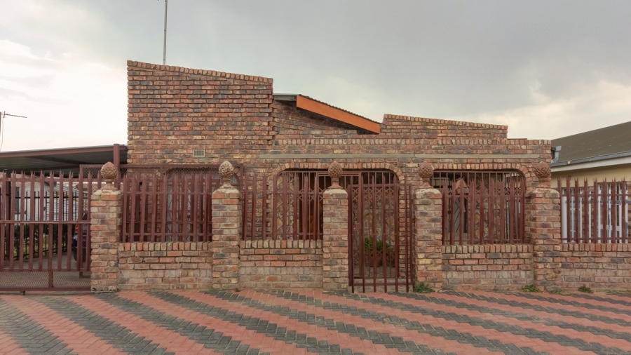 3 Bedroom Property for Sale in Gelukwaarts Free State